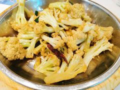-丹江口渔村·湘味厨房(桃园店)