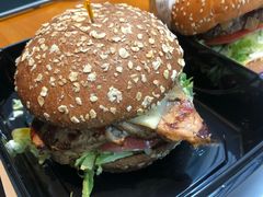 -The Habit Burger Grill 哈比特汉堡(复兴soho店)