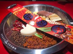 谭鸭血经典红锅-谭鸭血老火锅(图书馆店)