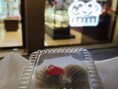 原味白脱小蛋糕-红宝石·鲜奶小方(万航店)