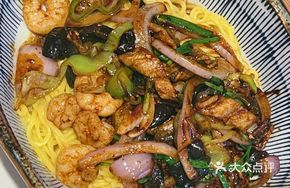 Stir-fried Eel Dried with Vegetables