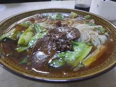酸辣牛肉米粉-老陶包子铺(南大西南村店)