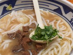-鑫花溪牛肉米粉(东环大润发店)
