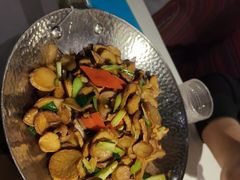 -雀舞云南菜(天津天河城购物中心店)