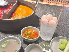 -三出山火锅(南京万象天地店)