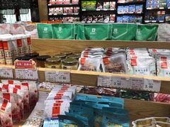 零售区-良品铺子(万象城店)