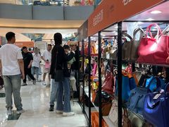 -宝龙城(杭州滨江店)