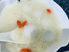 -黑白电视长沙小吃(美林M·LIVE天地东座店)