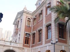 -香港大学