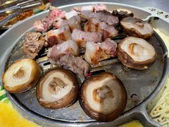 -哈哈碳都·牛肋条无限自助烤肉(台江万达店)