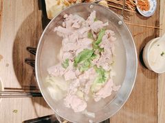 -肖四女乐山跷脚牛肉(滨江天街店)
