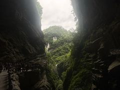 -龙水峡地缝景区