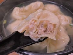 三鲜大馄饨-万寿斋(山阴路店)