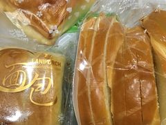 -蓝小轩蛋糕·面包(趣春店)