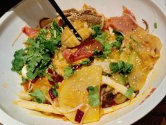 -胖东来生活广场(健康路店)