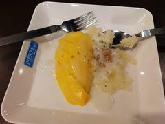 -Pier 21 (Terminal 21 Asok)
