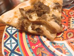 烤牛肉披萨-I HOLIC艾豪丽披萨(KKone店)