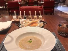 -恰餐厅及酒吧 CHAR Bar & Grill (北京丽都皇冠假日店)