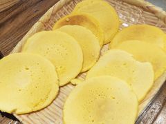 黄金玉米饼-东来菜馆•手抓海鲜家常菜•海鲜锅贴(鸽子窝店)