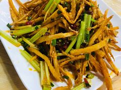 -桂萍特色牛筋牛杂(长堤街总店)