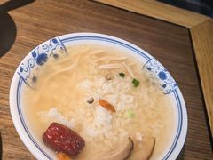 -肖四女乐山跷脚牛肉(南汇大学城生活广场店)