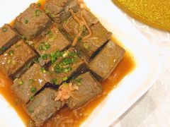 鲍汁黑豆腐-香山家宴