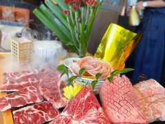 -铭牛烧肉·和牛海鲜自助(高新月牙湖店)