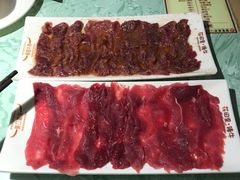 新鲜肥牛-浪里寻·臻牛养生牛肉火锅(方圆荟店)