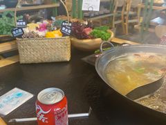 -鹿鸣山草本茶香火锅(园西路店)