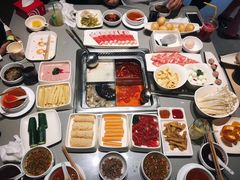 -海底捞火锅(金山百联店)