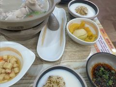 -叁煨蹄花·下饭盐帮菜(人民广场店)