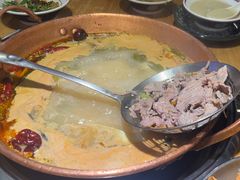 -洱火云南酸菜牛肉火锅(石景山当代商城店)