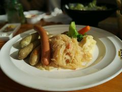 -LENBACH兰巴赫西餐啤酒坊(大连星海广场店)