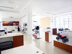 -青岛万宝行(宝马4S店)