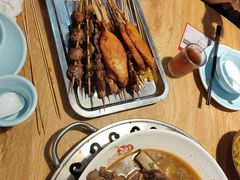 -茸梅路右拐龙虾-农家菜(松江店)