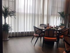 -鸽子侯·家宴·平价海鲜(绿地店)