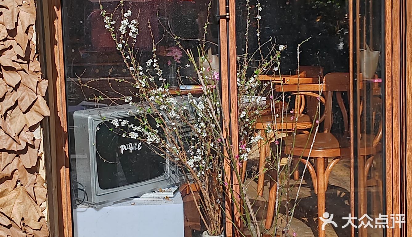 不要轻易在咖啡店吃甜品[可怜]