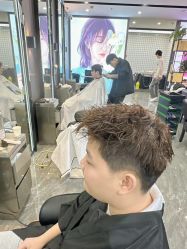 -藤野造型烫染·漂发