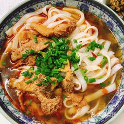 武妹娘湖南特色牛肉米粉(南泉北路店)的红烧牛杂宽粉汤粉好不好吃?