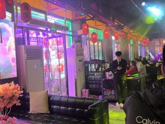 -喜鹊音乐酒馆(西街店)