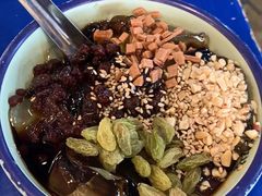 -马路边边串串香形象店(磐石路店)