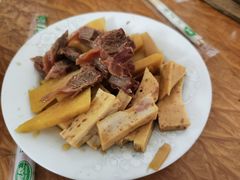笋干猪肝沿鱼豆腐-松树干拌面店
