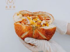 藤椒鸡肉芝士玉米欧包-美事客·面包·蛋糕·甜品(CBD店)