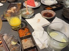 -铭牛烧肉·和牛海鲜自助(高新月牙湖店)
