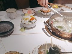 -牛人日志·鲜牛肉骨汤火锅(万科里瑧店)