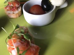 三文鱼配大虾-YUE·6·西式融合餐厅(外滩六号店)