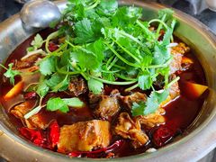 -周老三跷脚牛肉·全牛火锅(非遗传承店)