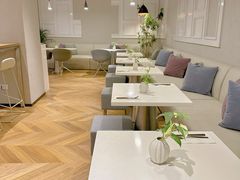 -潮一不贰·法式甜品·生日蛋糕·西式简餐(外滩店)