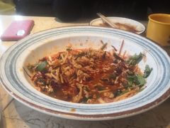 -喝丢一只鞋辣炒海鲜小烧烤(三八广场店)