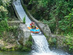 -安吉龙王山峡谷漂流